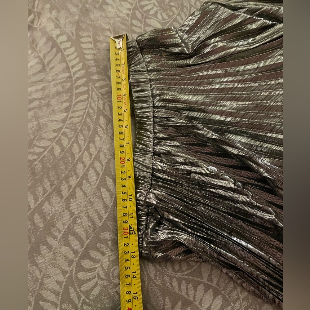 NWT Metallic Pleated Skirt - Picture 7 of 7